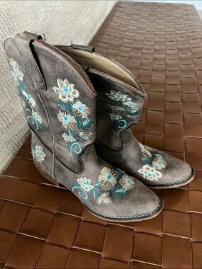Roper Taupe Kids Western Boots with Turquoise Floral Embroidery